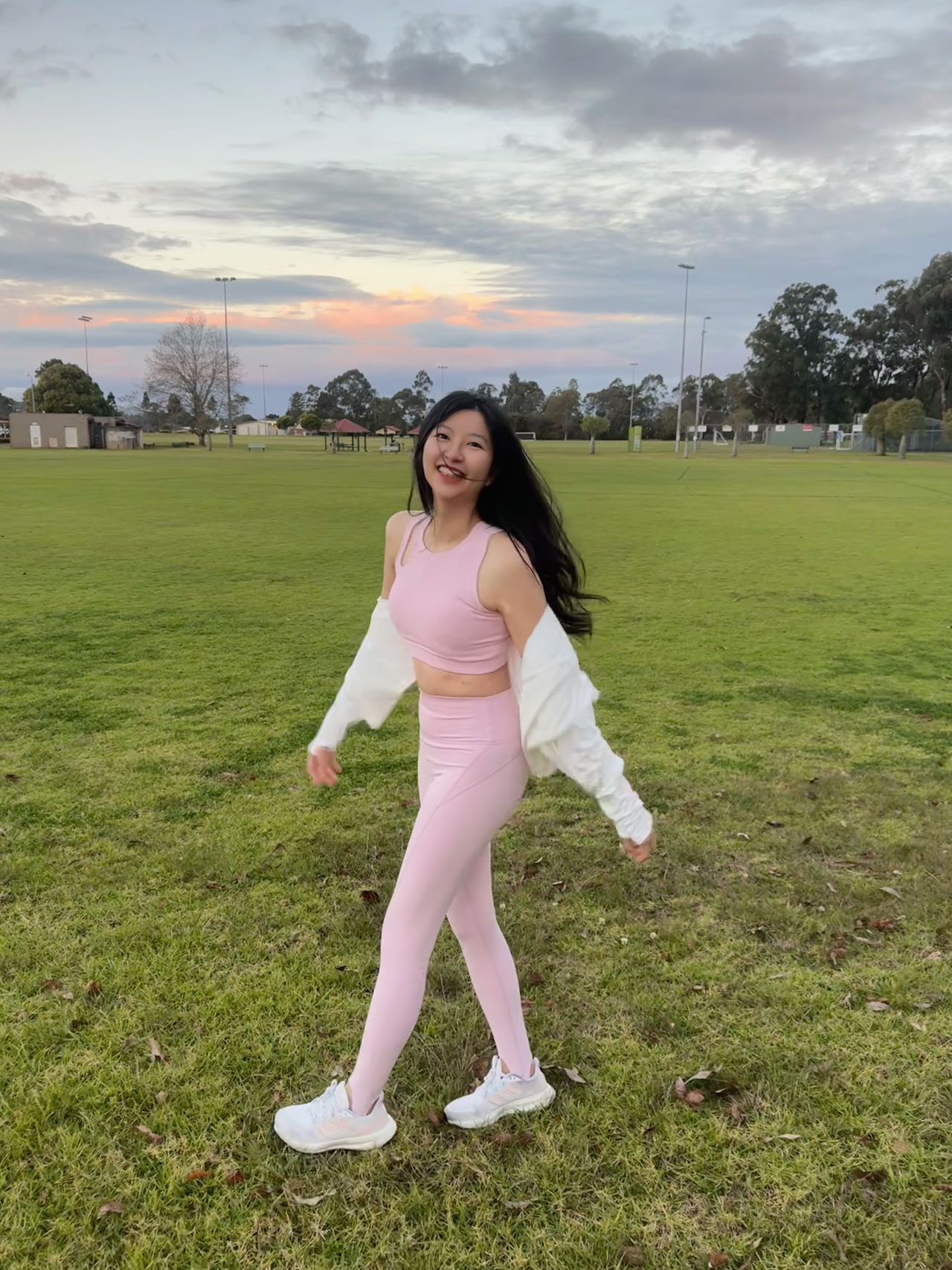 再生環保交叉運動套裝Eco-Friendly Criss-Cross Back Yoga Set